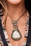 Paparazzi Simply Santa Fe - Complete Trend Blend - Bracelet  -  Earthy, desert-inspired designs are what the Simply Santa Fe collection is all about. Natural stones, indigenous patterns, and vibrant colors of the Southwest are sprinkled throughout this trendy collection.
Includes one of each accessory featured in the Simply Santa Fe Trend Blend in November's Fashion Fix: