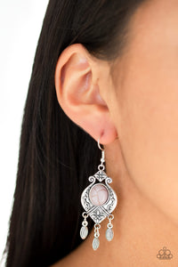 Paparazzi Enchantingly Environmentalist - Silver - Earrings
A neutral gray stone is pressed into a silver frame radiating with floral details. Dainty silver beads swing from the bottom of the frame, adding a wanderlust finish to the seasonal palette. Earring attaches to a standard fishhook fitting.