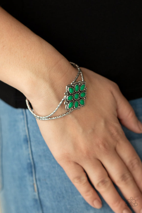 Paparazzi Happily Ever APPLIQUE - Green - Bracelet
Mint teardrop beads embellish a decoratively studded frame atop a textured silver cuff, creating a whimsical pop of color atop the wrist.
