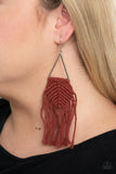 Paparazzi Macrame Jungle - Brown - Earrings
Fired Brick cording delicately knots and weaves around the bottom of an airy silver triangle, creating a colorful macram inspired fringe. Earring attaches to a standard fishhook fitting.
