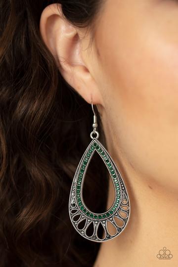 Paparazzi Royal Finesse - Green - Earrings
Encrusted in glittery green rhinestones, an ornate silver teardrop drips from the ear for a refined flair. Earring attaches to a standard fishhook fitting.