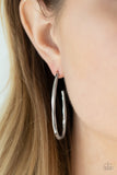 Paparazzi Totally Hooked - Silver - Earrings
Delicately hammered in shimmery textures, a shiny silver bar curves into an asymmetrical hook-like hoop for an edgy look. Earring attaches to a standard post fitting. Hoop measures approximately 1" in diameter.
